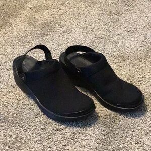 Bzees womens black Slip-On Clogs
